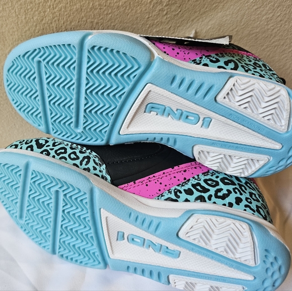 ANDI - Picture 4 of 9